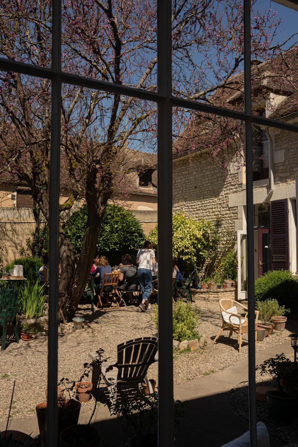 L'Escapade Place Voltaire Vermenton Exterior photo